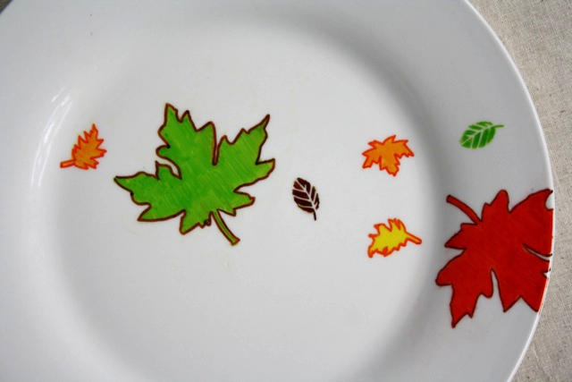 Leaf Plate by Yesterday on Tuesday #fall #leaf #sharpie