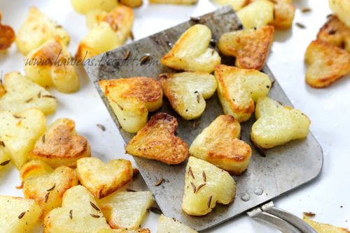 Heart Shaped Roasted Potatoes - Haniela's
