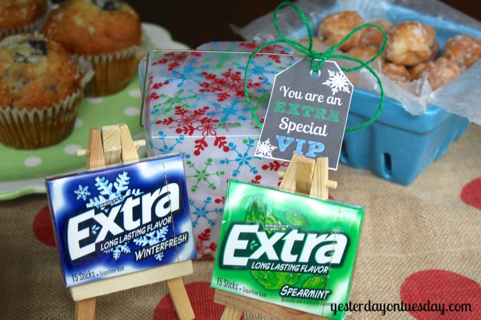 Giving Back to those VIP's in your life with a Extra Gum Holiday Gift Pack and free labels from http://yesterdayontuesday.com/staging