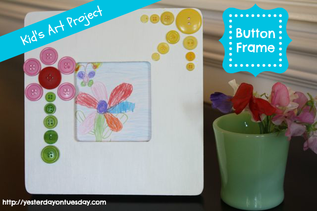 Darling Button Frame, great  kid's craft from Yesterday on Tuesday