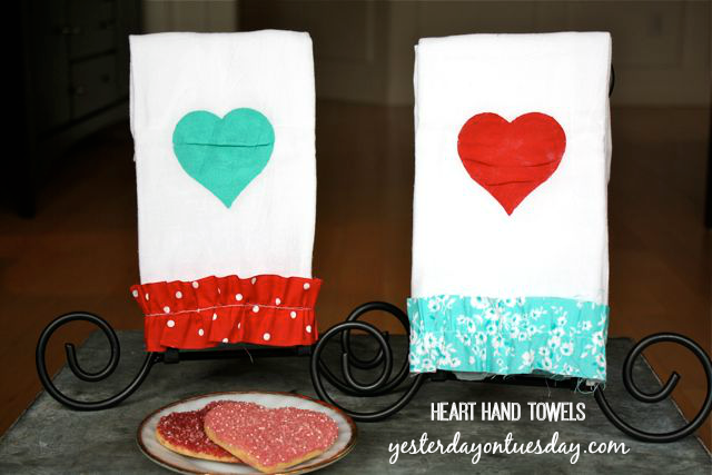 Heart Hand Towels cute Valentine's Day Gift from http://yesterdayontuesday.com/staging