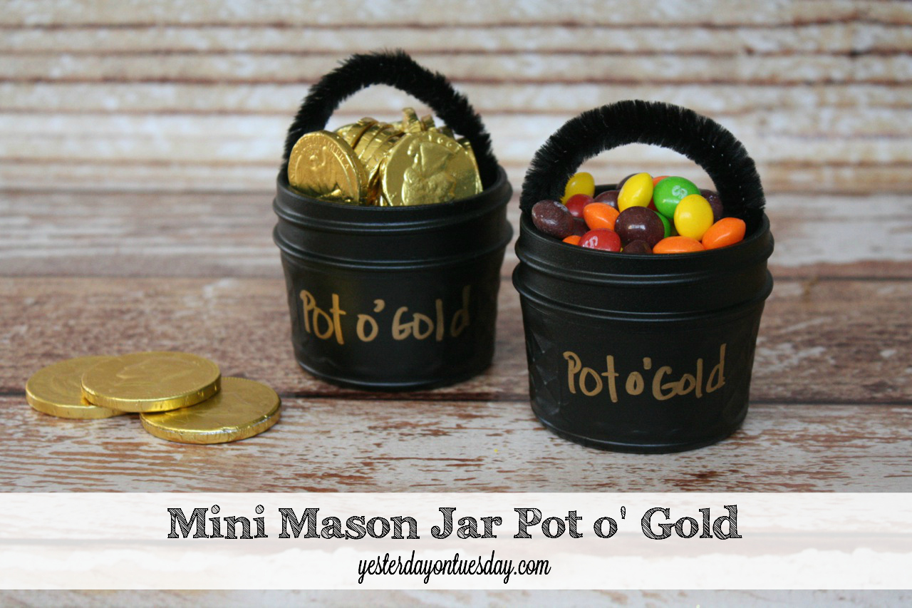 Mini Mason Jar Pot o’ Gold