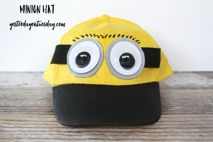 How to transform a yellow baseball cap into a cute Minions hat for Halloween
