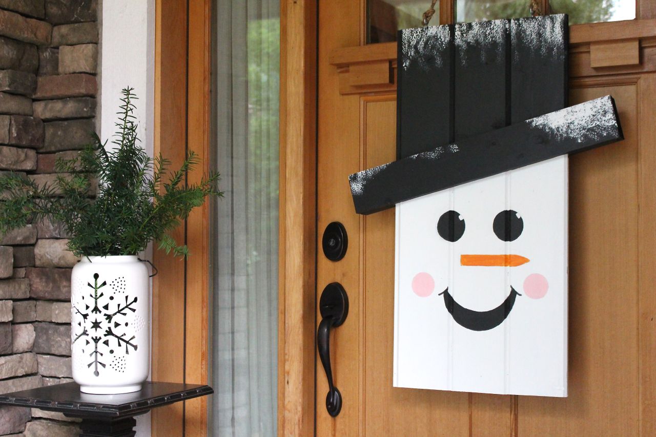 Seasonal Door Hanger with The Home Depot