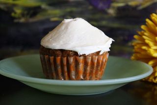 Single Carrot Cake Cupcake