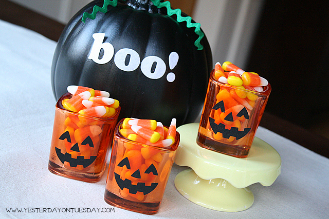 Jack-o-Lantern Candy Corn Cups - YoT #halloween