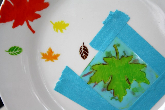 Leaf Plate by Yesterday on Tuesday #fall #leaf #sharpie