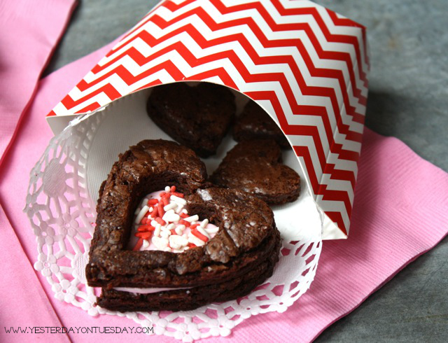 Sweet Heart Brownies - YoT #valentinesday #brownies