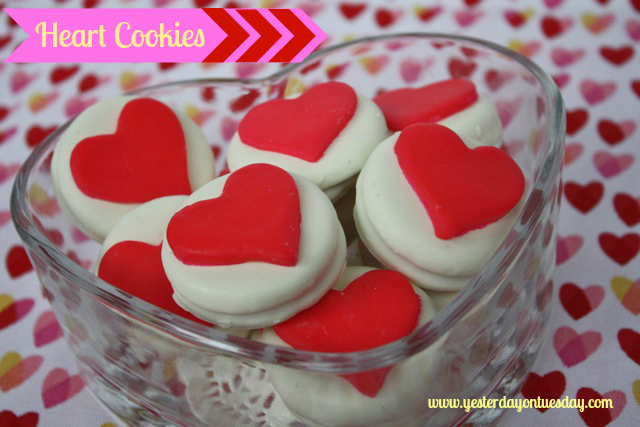 Simple Heart Cookies perfect for Valentine's Day #valentinesday