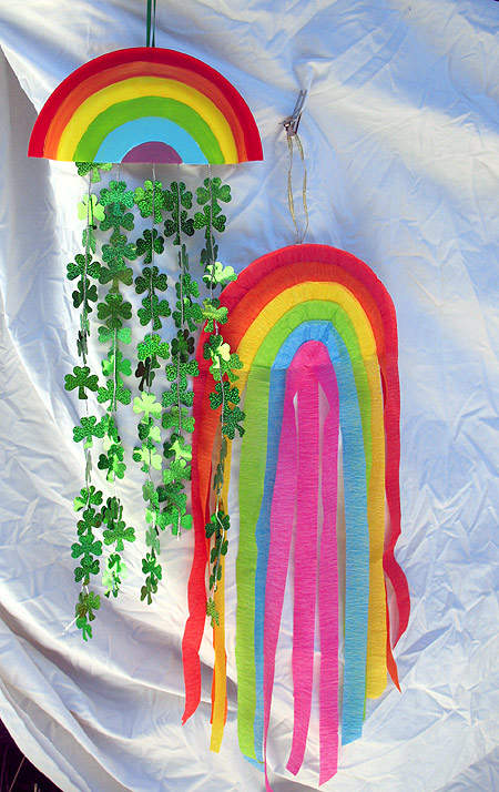 Rainbow Mobiles - Kaboose #stpatricksday #stpatricksdaycrafts #greencrafts