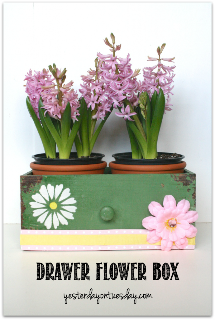 Make a delightful flower box out of a drawer, great spruce up for spring