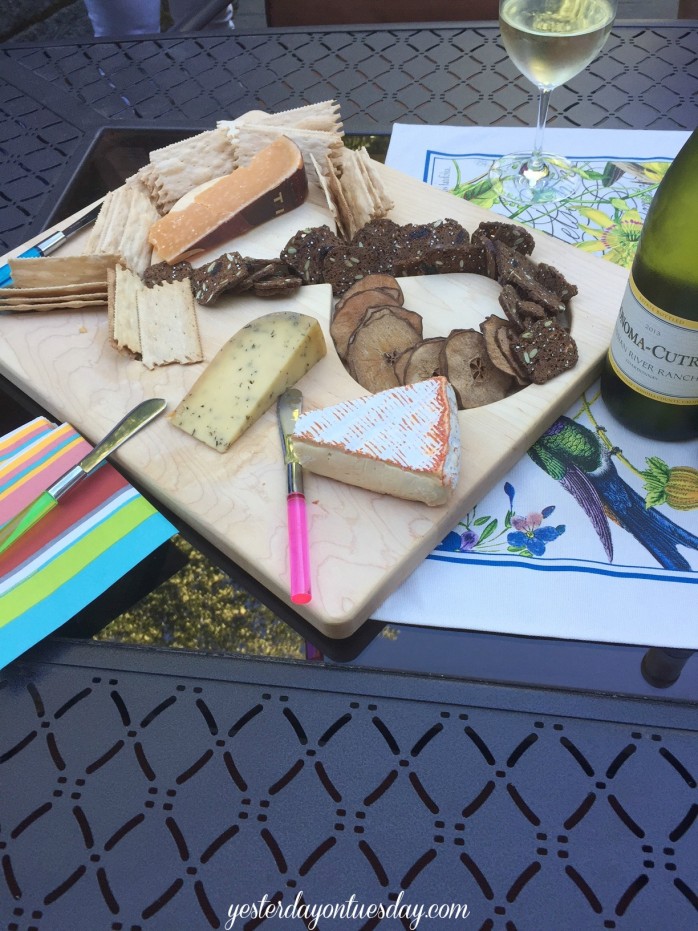 Tips for hosting a Summer White Wine Party