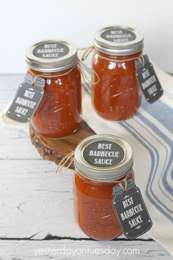 The Best Barbecue Sauce Recipe in a Mason Jar and jar labels and tags. Great for summer entertaining and gift giving.