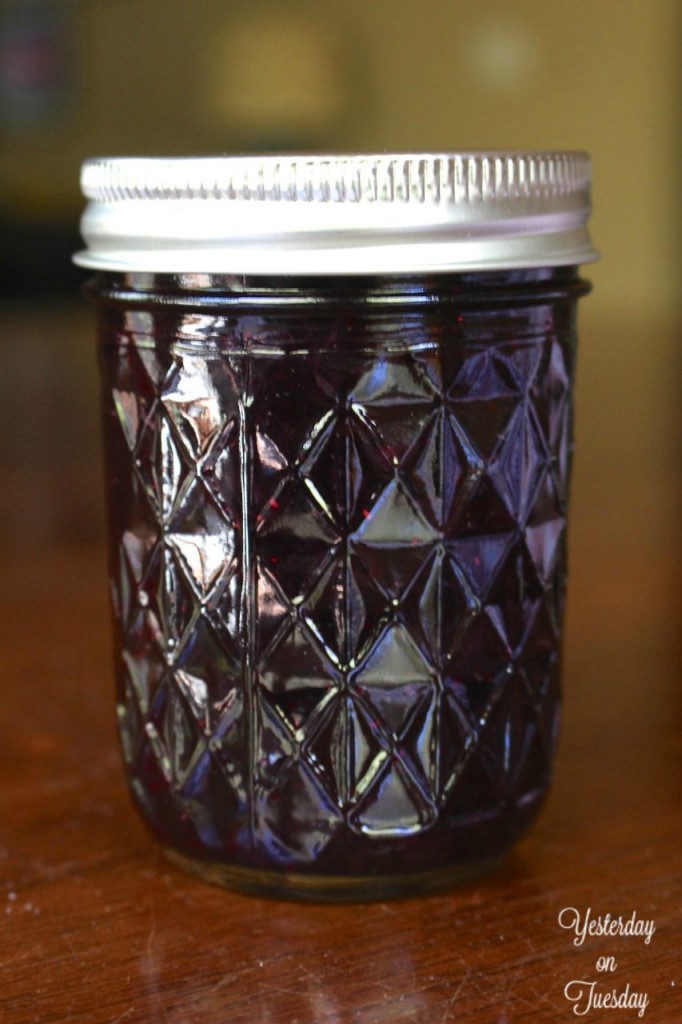 Apple-Blueberry Jam Recipe and printable tags and labels