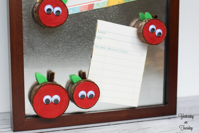 DIY Wood Slice Apple Magnets, a fun and useful back to school project