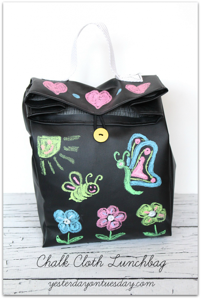 DIY Chalk Cloth Lunchbag, great for kids to bring their lunch to school in!