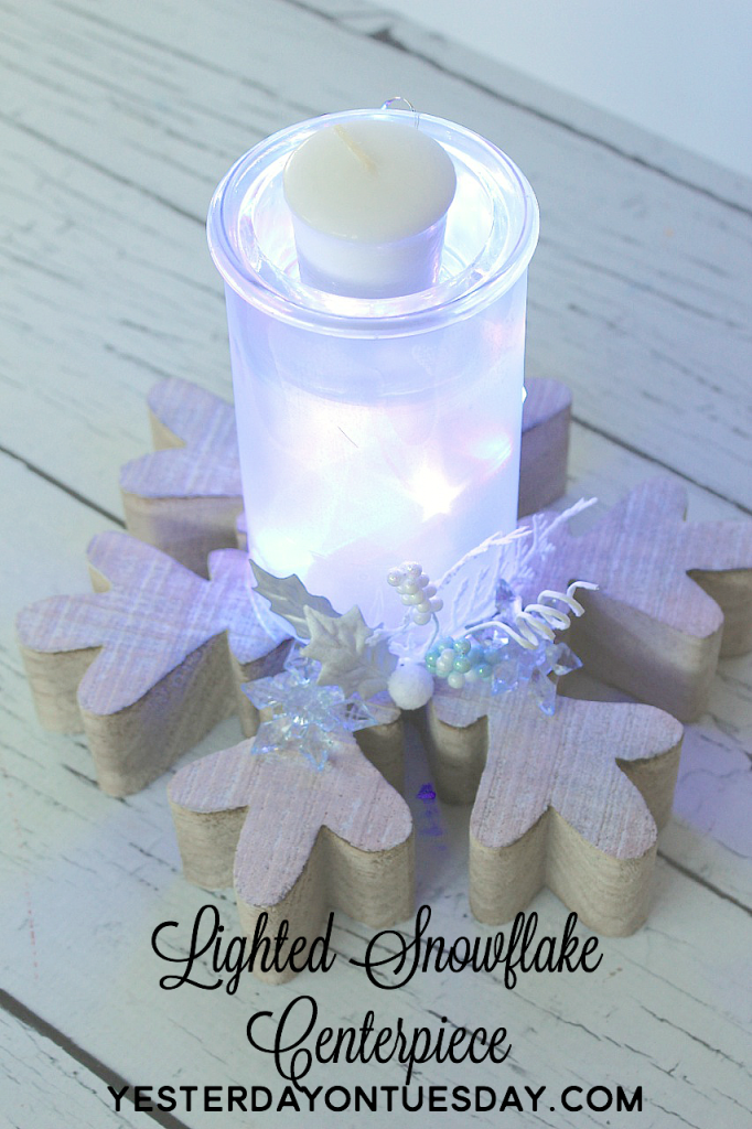 Lighted Snowflake Centerpiece, lovely for Christmas