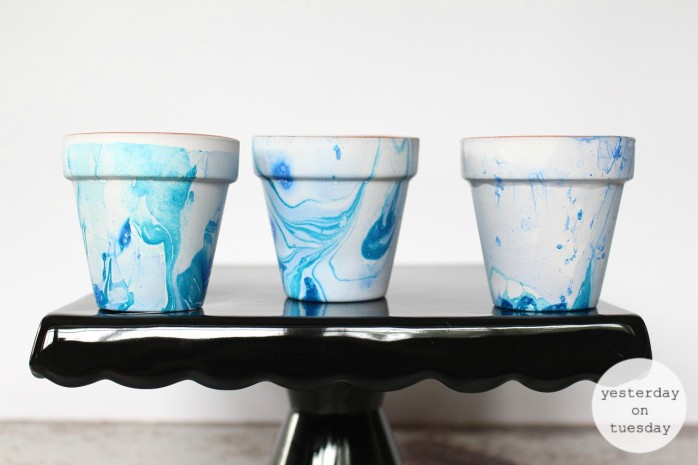 DIY Mini Marbled Flower Pots: How to give your plain flower pots a fun modern twist.