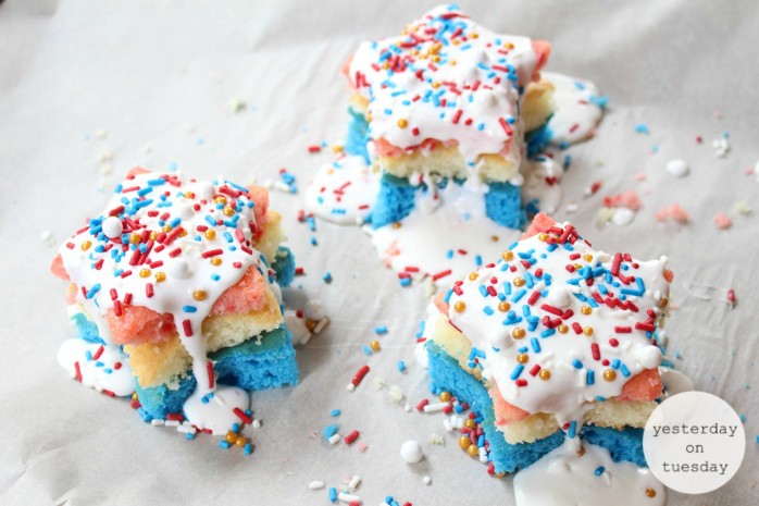 DIY Patriotic Stacked Star Cakes for Memorial Day, 4th of July, and summer barbecues and parties.