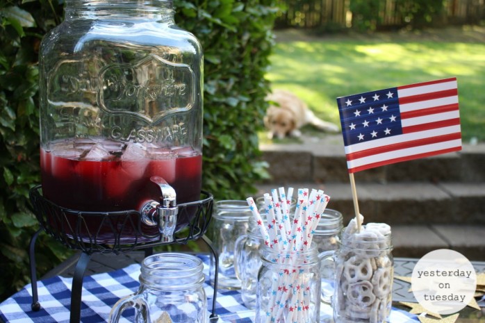 Cranberry Fizz drinks for 4th of July and Memorial Day