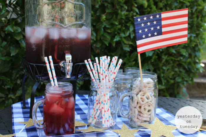 Cranberry Fizz drinks for 4th of July and Memorial Day