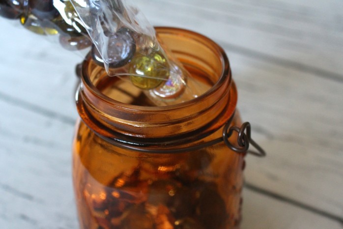 Easy Fall Mason Jar Candles, lovely fall decor for your home.