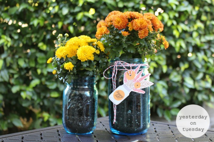 Happy Fall Mason Jar Gift and Tags: Lovely printable tags for gift giving