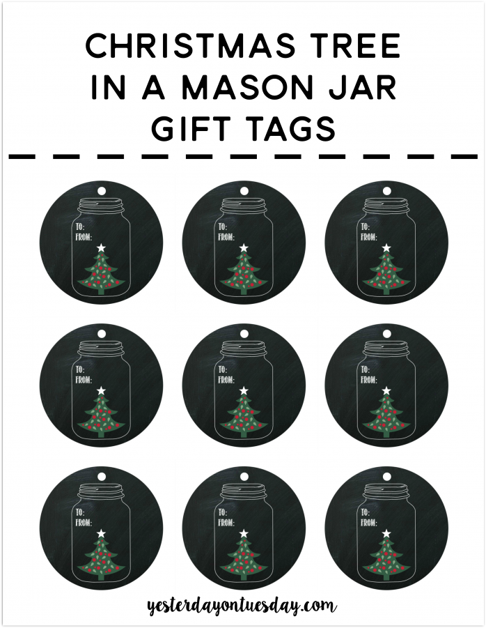 Christmas Tree in a Mason Jar Gift Tags: Cute chalkboard style printable gift tags for Christmas and the holiday season.